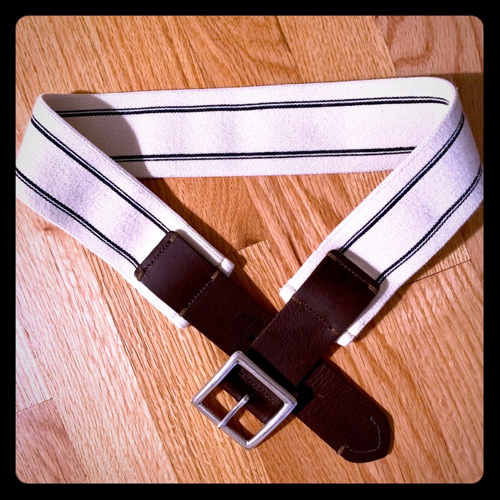 Stretchy leather & cloth belt size m silver buckle